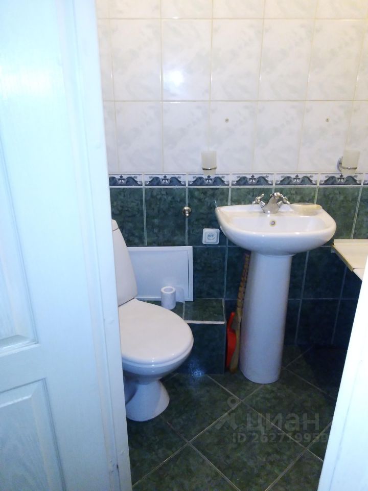 Аренда 1-комн квартиры на вторичном рынке Камышинская улица, 18