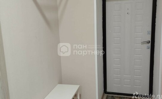 Продажа 2-комн квартиры на вторичном рынке Красная улица,  д. 8 к1