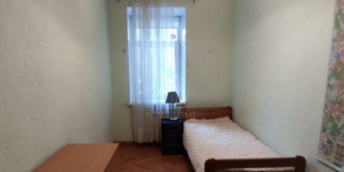 3-комн квартира улица Климашкина,  д. 20
