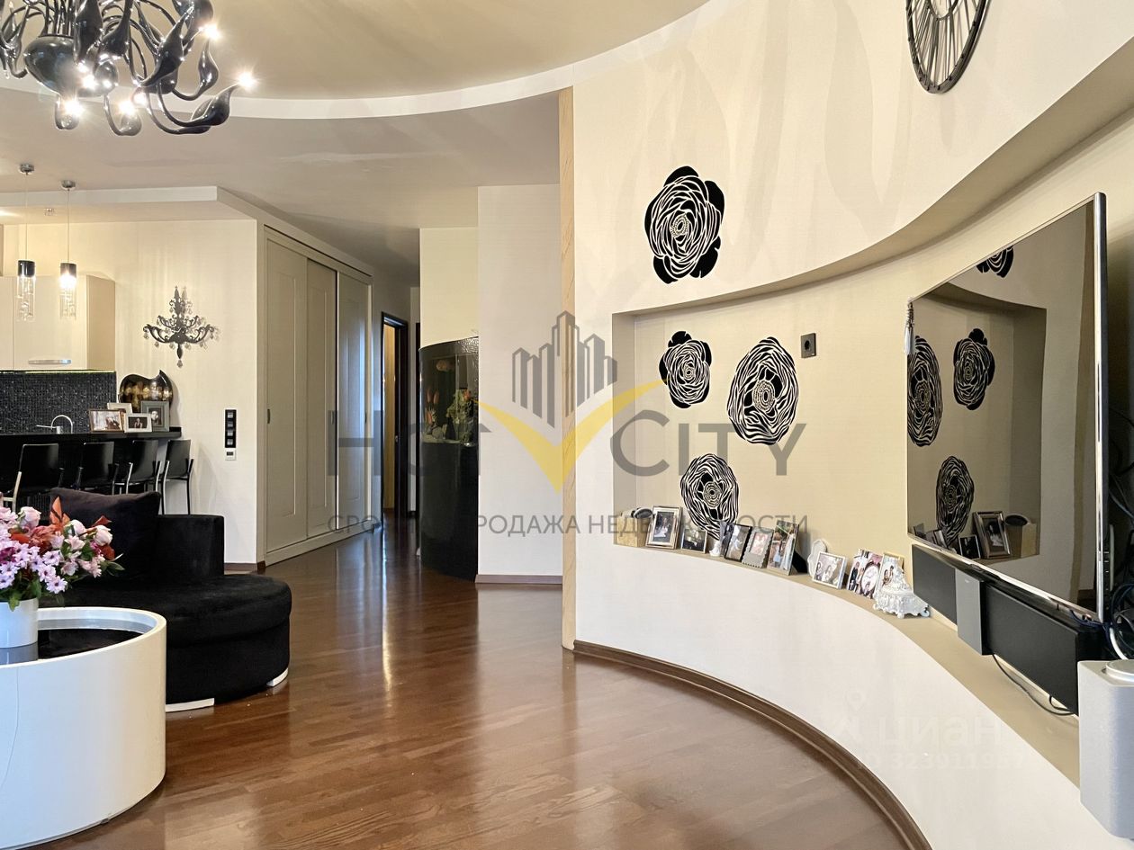 Продажа 4-комн квартиры на вторичном рынке проспект Мира, 167