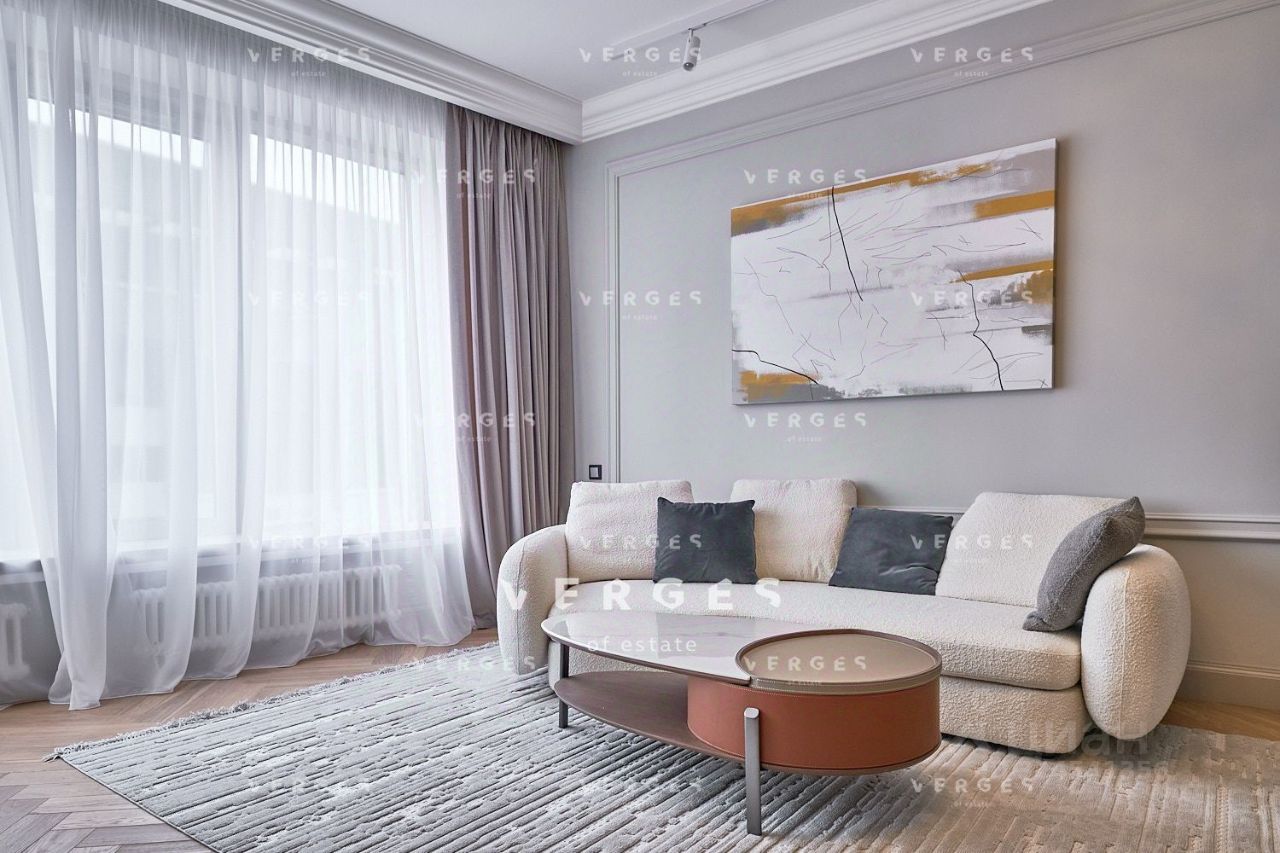 Продажа 3-комн квартиры на вторичном рынке Минская улица, 2