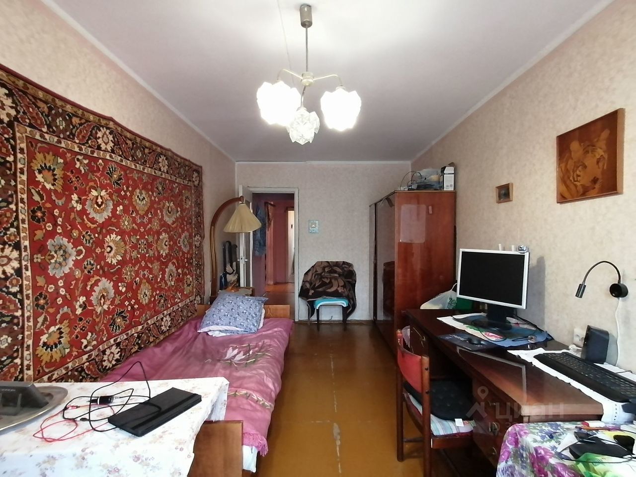 Продажа 3-комн квартиры на вторичном рынке пос. Шушары, Школьная улица, 22
