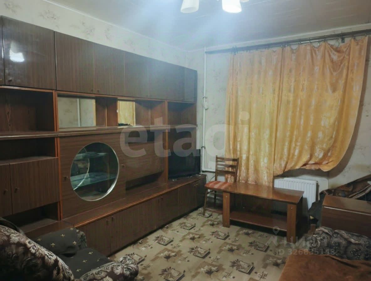 Продажа 2-комн квартиры на вторичном рынке Кириши, Советская улица, 12б
