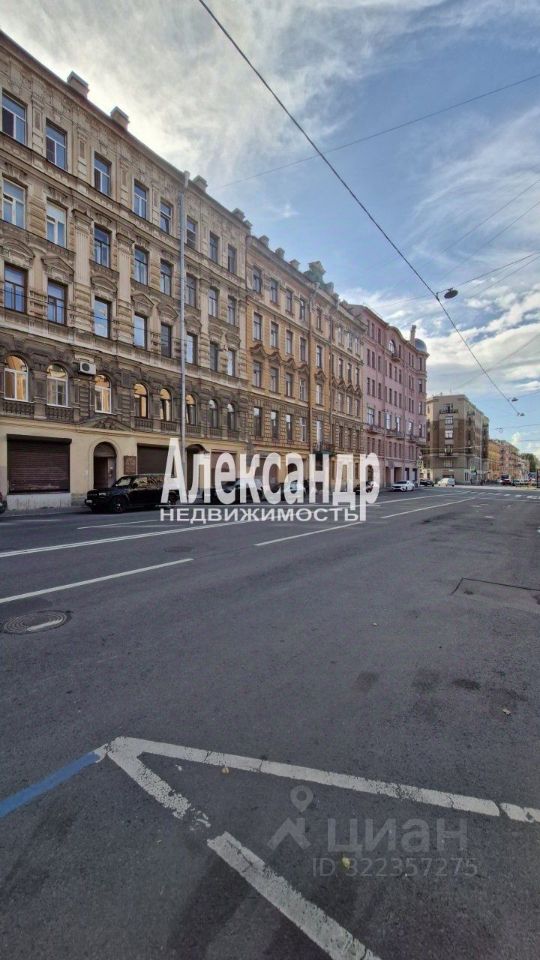 Продажа 4-комн квартиры на вторичном рынке Херсонская улица, 3