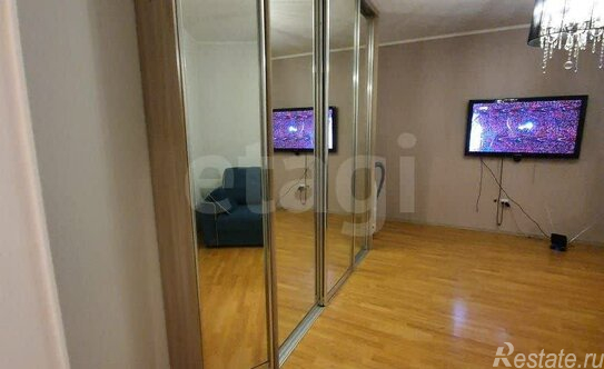 Продажа 1-комн квартиры на вторичном рынке Кондратьевский пр-кт,  д. 64 к1