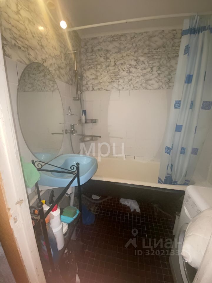 Продажа 3-комн квартиры на вторичном рынке Миклухо-Маклая улица, 38