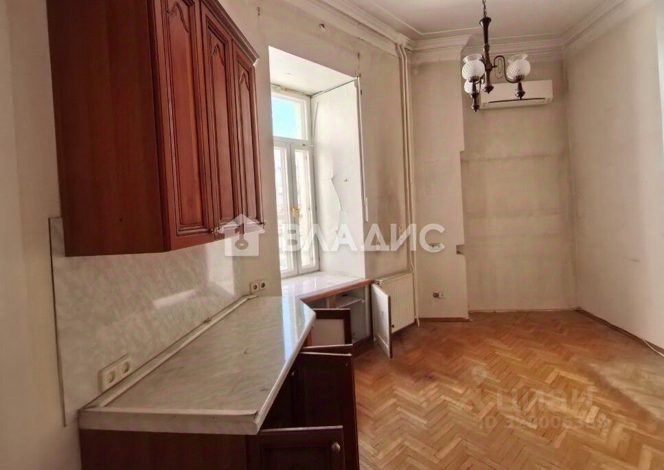 Продажа 3-комн квартиры на вторичном рынке Большой Гнездниковский переулок, 10