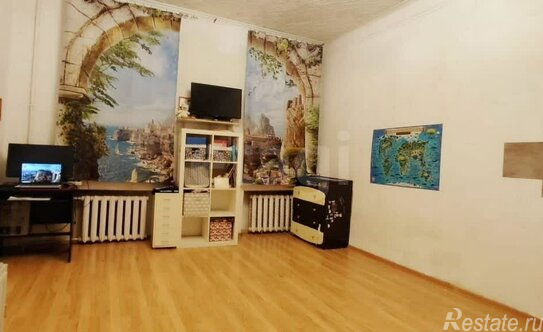 Продажа 4-комн квартиры на вторичном рынке Свечной пер,  д. 27