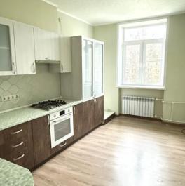 Продажа 2-комн квартиры на вторичном рынке Клин, ул Центральная,  д. 46