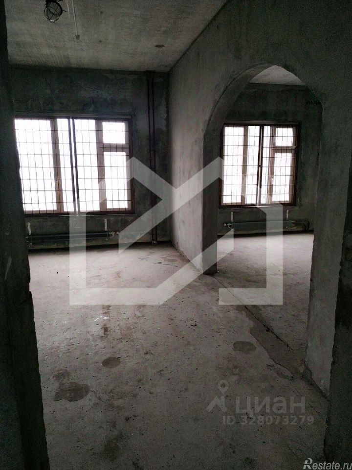 Продажа торгового помещения Лухмановская улица,  д. 34