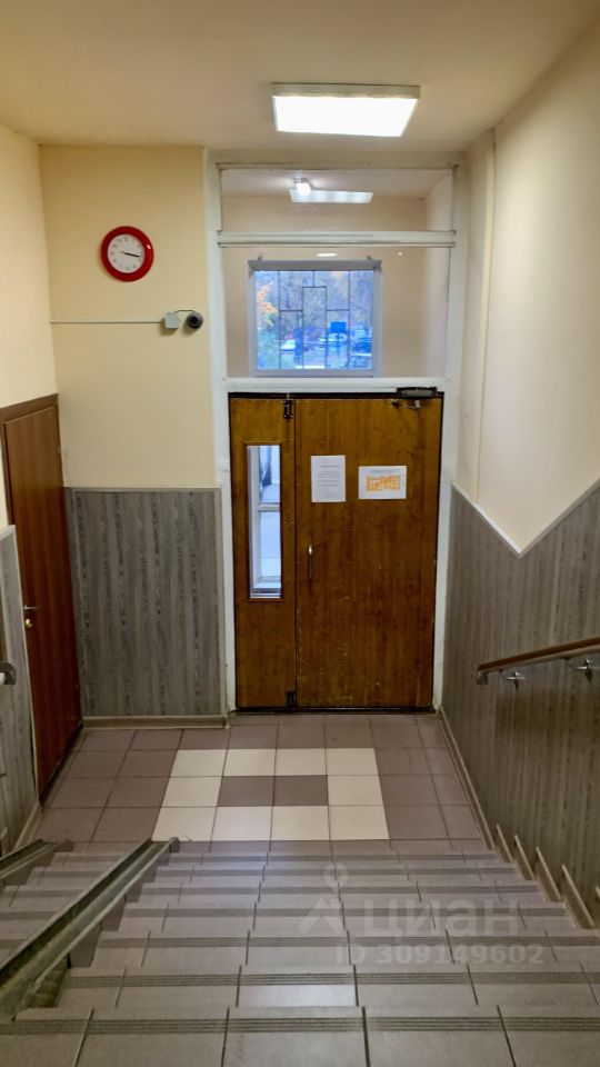 Продажа 3-комн квартиры на вторичном рынке Королев, проспект Космонавтов, 27а