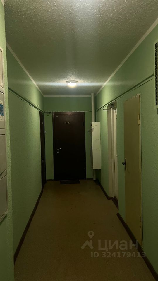 Продажа 4-комн квартиры на вторичном рынке Волжский бульвар, 11