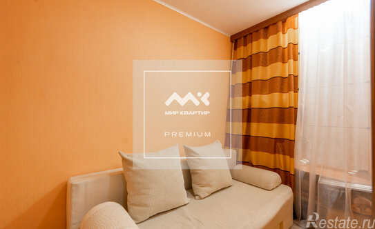 Продажа 2-комн квартиры на вторичном рынке Звёздная улица,  д. 20