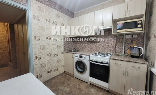 Продажа 3-комн квартиры на вторичном рынке Уссурийская улица,  д. 1 к2