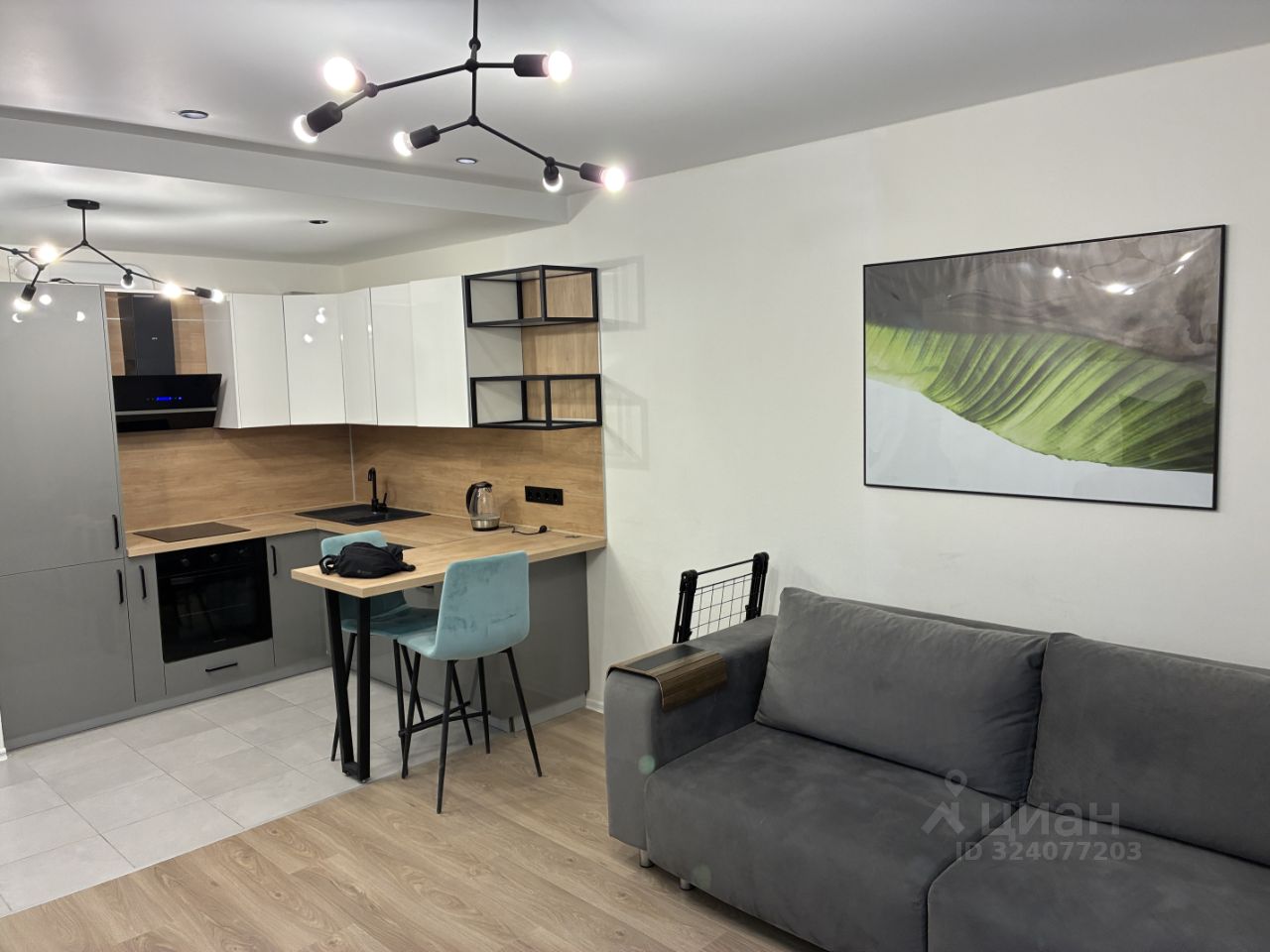 Аренда 2-комн квартиры на вторичном рынке Большая Очаковская улица, 2