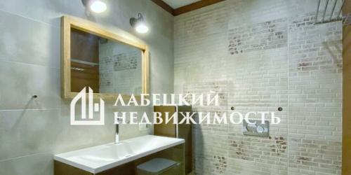 4-комн квартира улица Академика Виноградова,  д. 1