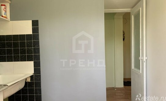 Продажа 2-комн квартиры на вторичном рынке улица Карпинского,  д. 26