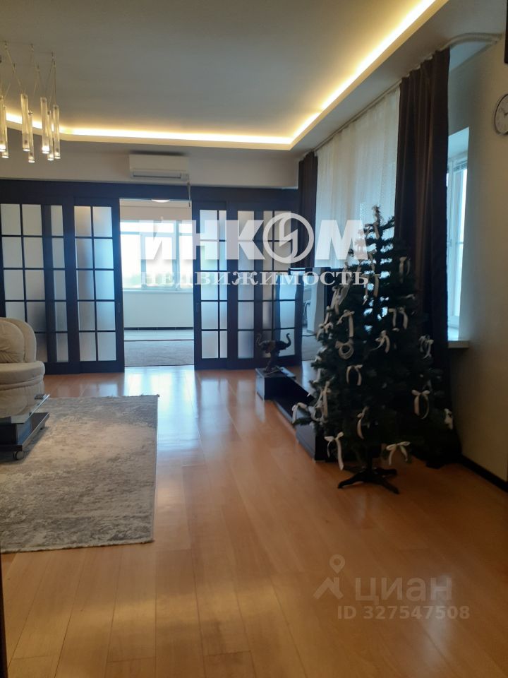 Продажа 4-комн квартиры на вторичном рынке Ломоносовский проспект, 7К5