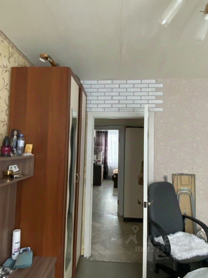 Продажа 4-комн квартиры на вторичном рынке улица Подвойского, 14к1