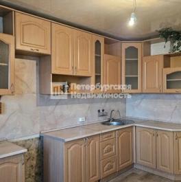 Продажа 3-комн квартиры на вторичном рынке Народного ополчения пр-кт,  д. 237