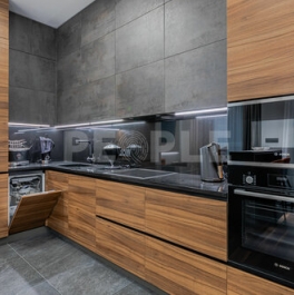 Продажа 3-комн квартиры на вторичном рынке Мантулинская улица,  д. 9 к3