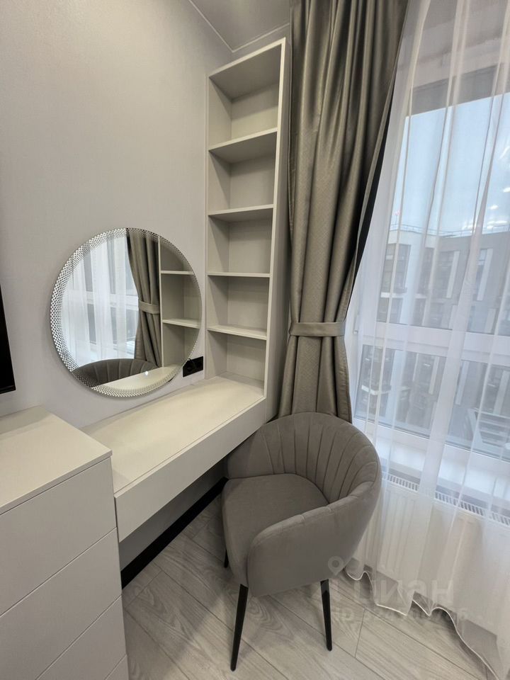 Аренда 2-комн квартиры на вторичном рынке улица Корнейчука,  д. 27