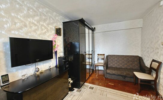 Продажа 1-комн квартиры на вторичном рынке ул Учинская,  д. 1А