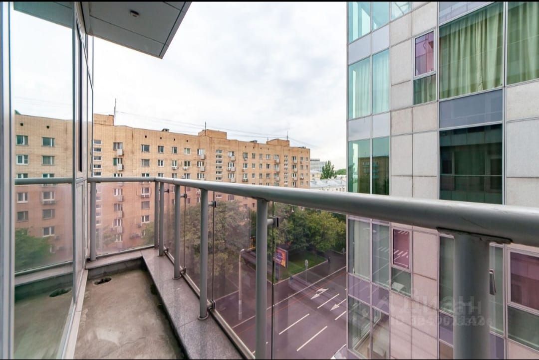 Продажа 4-комн квартиры на вторичном рынке Большая Грузинская улица, 69