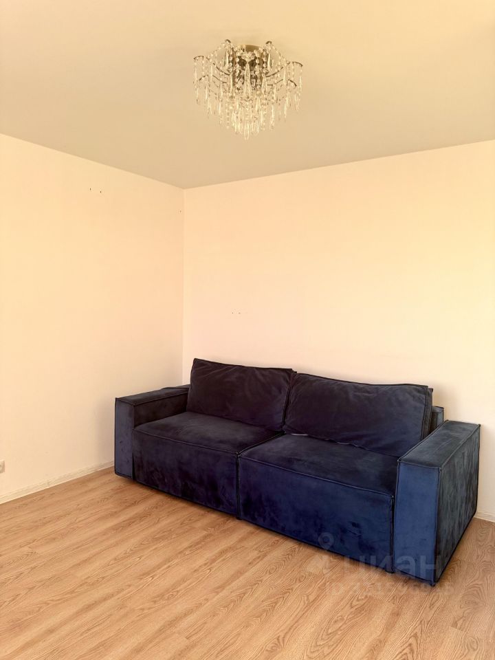 Аренда 2-комн квартиры на вторичном рынке д. Новое Девяткино, улица Главная, 12