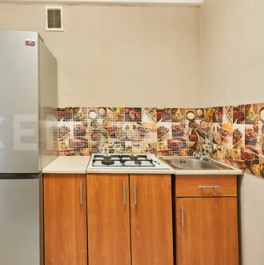 Продажа 2-комн квартиры на вторичном рынке Бухарестская ул,  д. 31 к4