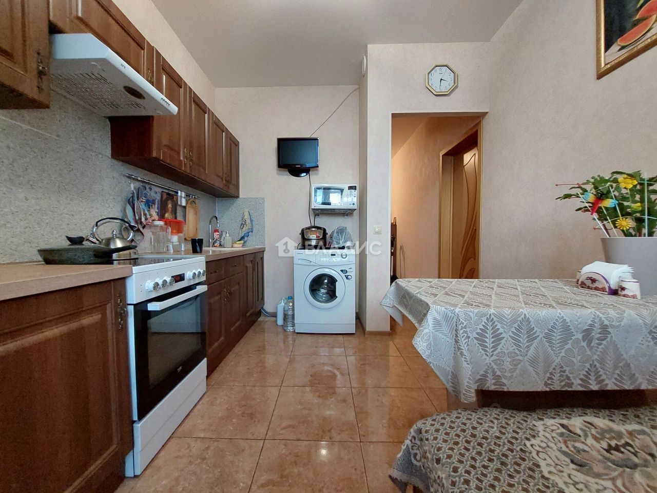 Продажа 1-комн квартиры на вторичном рынке Мурино, проспект Авиаторов Балтики, 3