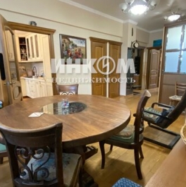 Продажа 4-комн квартиры на вторичном рынке Щипковский 1-й пер,  д. 17