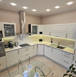 Продажа 3-комн квартиры на вторичном рынке ул Асафьева,  д. 5,  к. 1