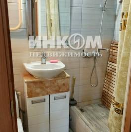 Продажа 2-комн квартиры на вторичном рынке Мичуринский пр-кт,  д. 8,  к. 1