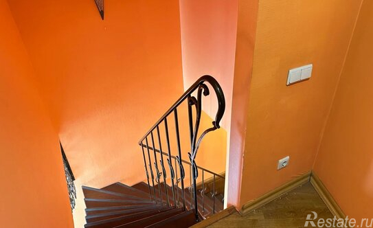 Продажа 6-комн квартиры на вторичном рынке Комендантский пр-кт