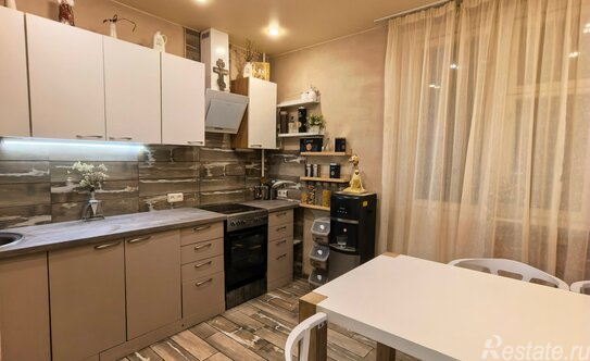 Продажа 3-комн квартиры на вторичном рынке улица Мусы Джалиля,  д. 9 к3