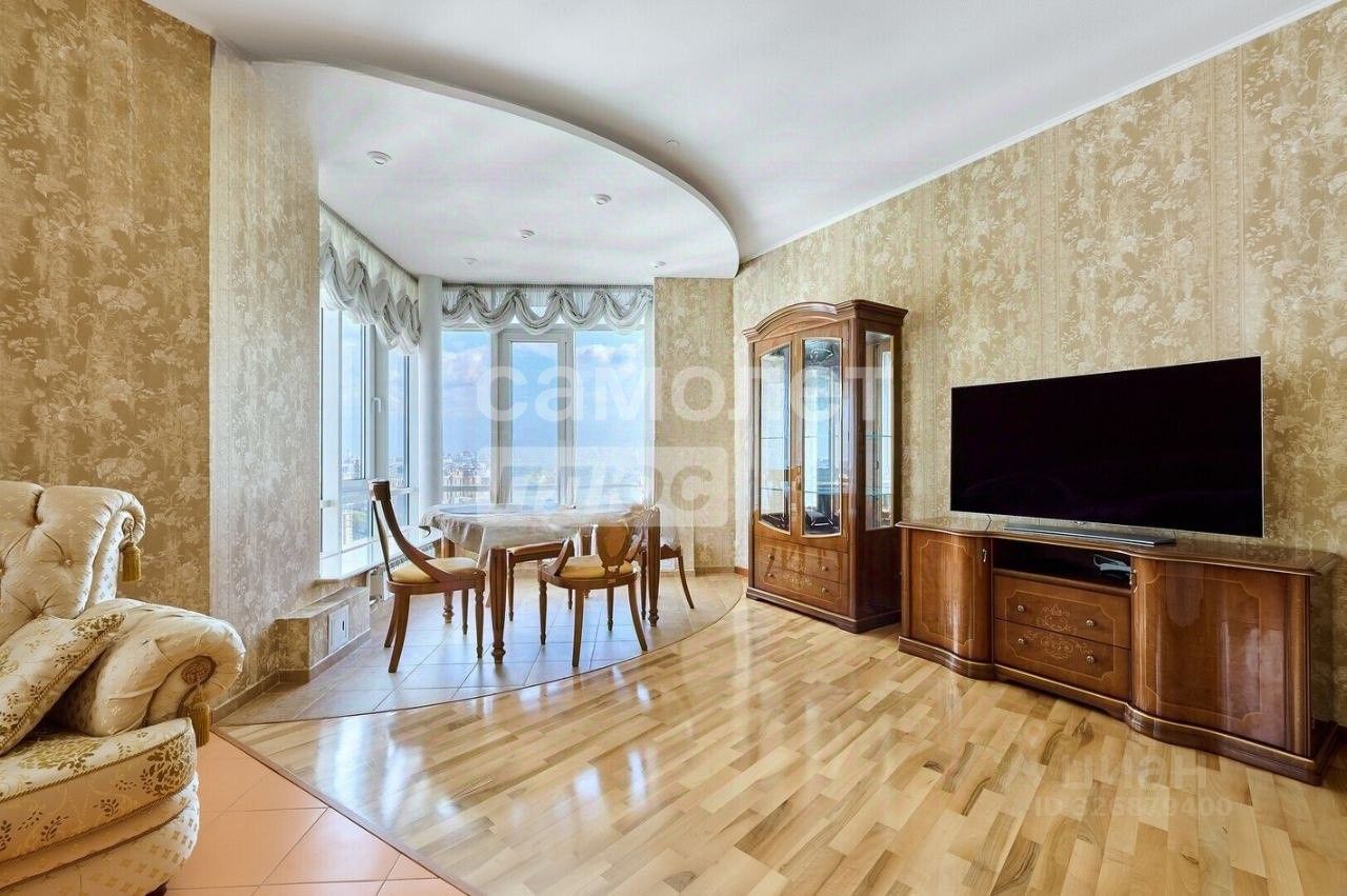 Продажа 3-комн квартиры на вторичном рынке Мосфильмовская улица, 70к1