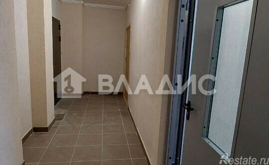 Продажа 1-комн квартиры на вторичном рынке Янино-2, Рябиновая улица,  д. 8 к1