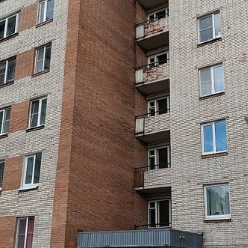 3-комн квартира Сосновый Бор г, Ленинградская ул,  д. 2