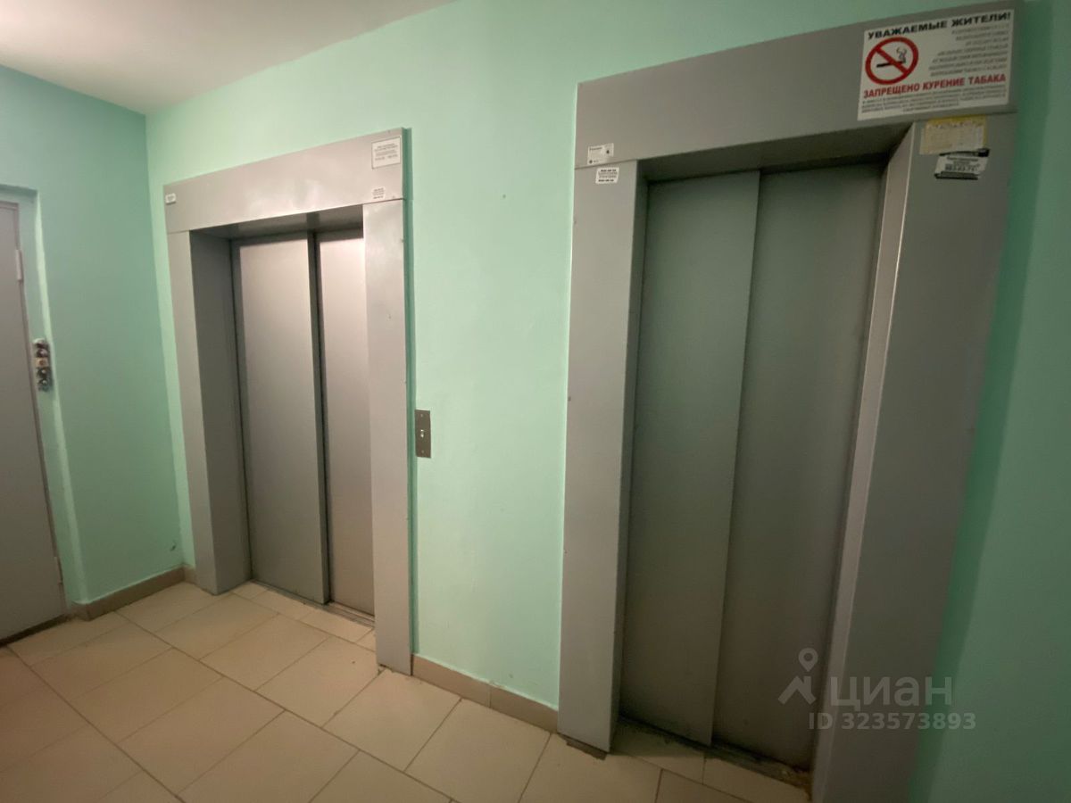 Продажа 2-комн квартиры на вторичном рынке проспект Авиаконструкторов, 11К1