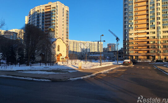 Продажа 3-комн квартиры на вторичном рынке Коломяжский пр-кт