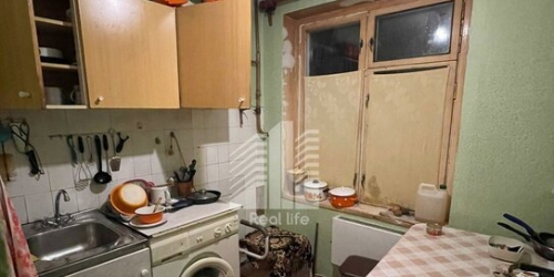 2-комн квартира ул Новогиреевская,  д. 13