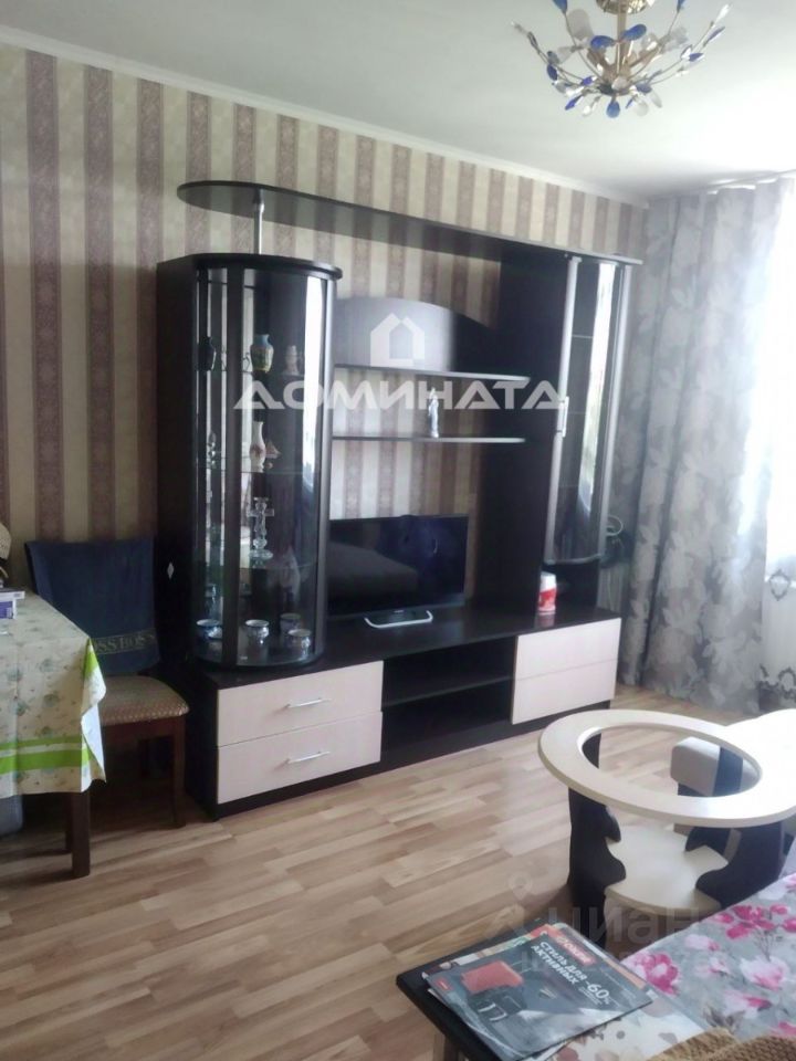 Продажа 4-комн квартиры на вторичном рынке Будапештская улица, 10К2