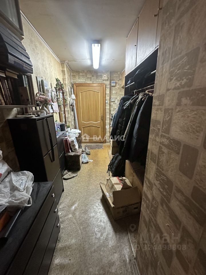 Продажа 3-комн квартиры на вторичном рынке Краснодонская улица, 34