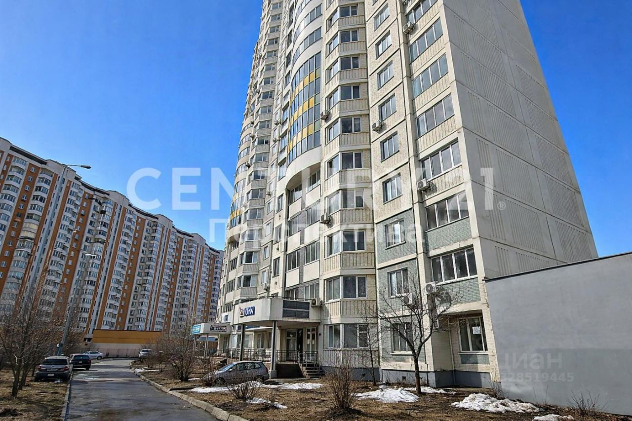 Продажа 2-комн квартиры на вторичном рынке Красная Горка мкр, Люберцы, улица Наташинская,  д. 8