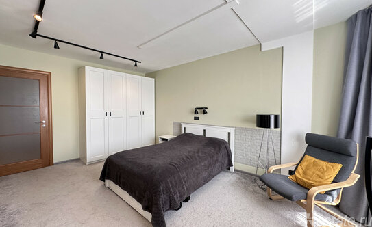 Продажа 4-комн квартиры на вторичном рынке бульвар Генерала Карбышева,  д. 18