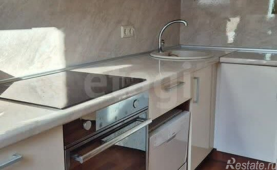 Продажа 2-комн квартиры на вторичном рынке Ленинский пр-кт,  д. 72 к3