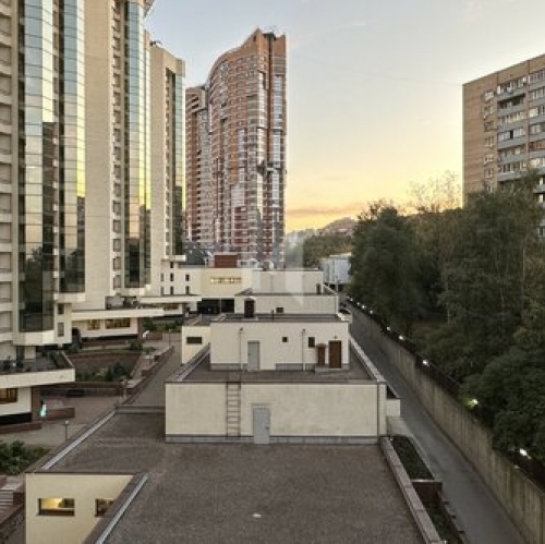 2-комн квартира ул Архитектора Власова,  д. 6