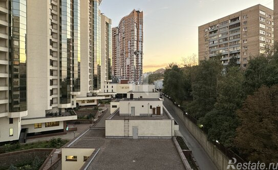 Продажа 2-комн квартиры на вторичном рынке ул Архитектора Власова,  д. 6