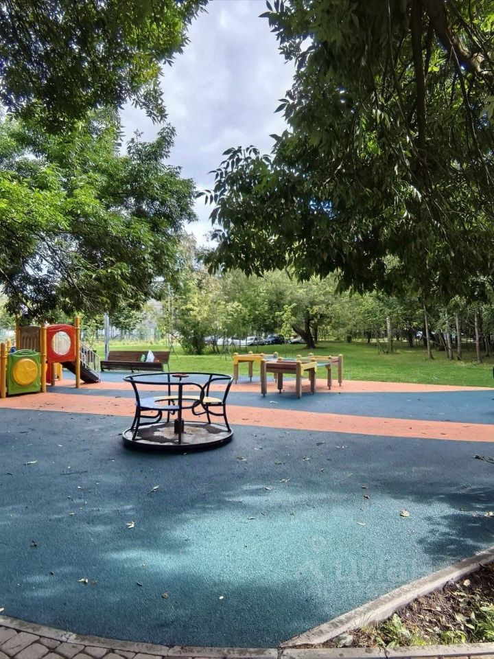 Продажа 1-комн квартиры на вторичном рынке Пушкин, Школьная улица, 45